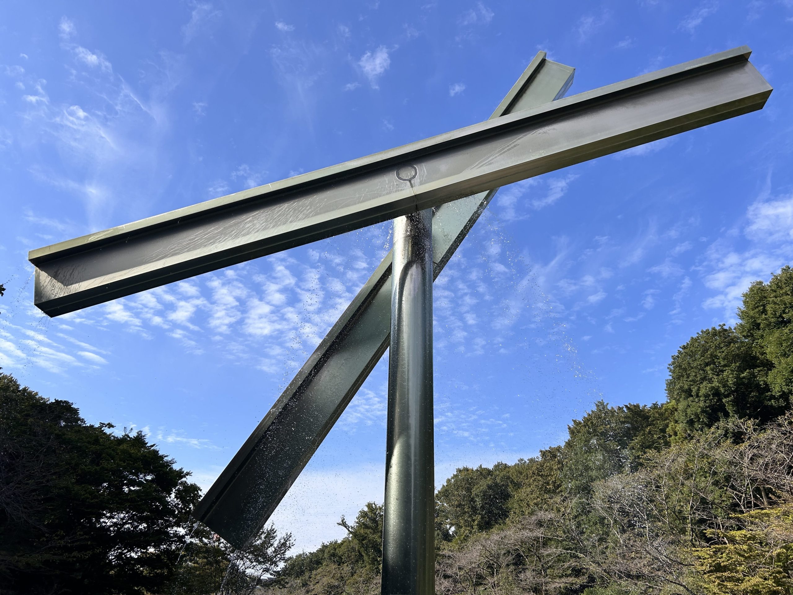 彫刻噴水・シーソー